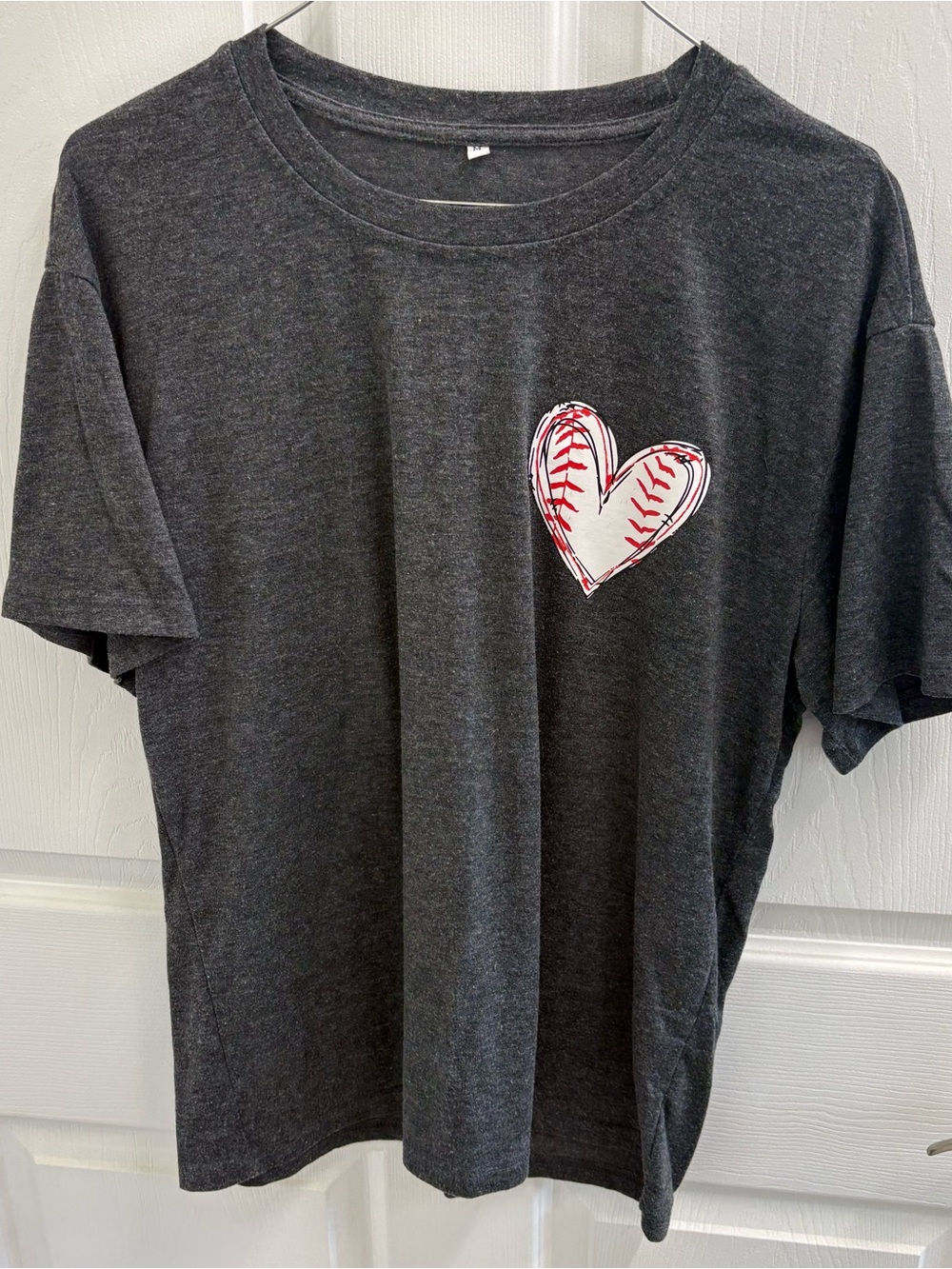 Baseball Heart Graphic Tee Gray Short Sleeve T-Shirt Women’s Medium
